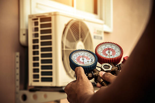 Professional Hvac technician working in Kelly, WY
